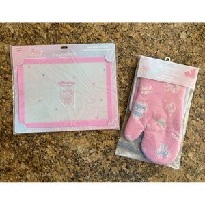 🆕 Hello Kitty baking sheet and Hello Kitty oven mitt and pot holder set 😻